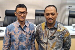 Juru Bicara KPK Budi Praseyo (kiri) dan Juru Bicara KPK Tessa Mahardhika Sugiarto.