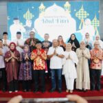 Silaturahmi Hangat Pemkab Kutim di Open House Pj Gubernur KaltimSilaturahmi Hangat Pemkab Kutim di Open House Pj Gubernur Kaltim