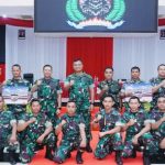 Wakasad Ke Kaltim Beri Kejutan Umroh Bagi Prajurit dan PNS Korem 091/ASN yang Rutin Salat Subuh