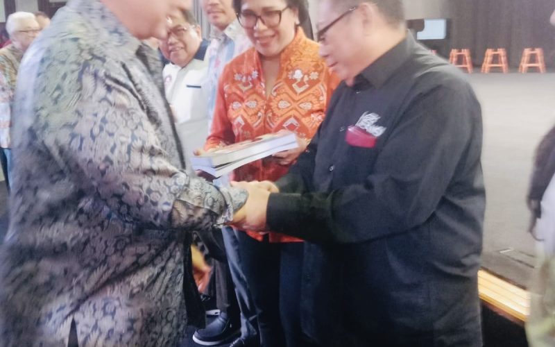 Firdaus dan Grace, Pengusul Gelar Kepahlawanan Mendapat Penghargaan dari FORMAS, Kado Ahir Tahun untuk SMSI