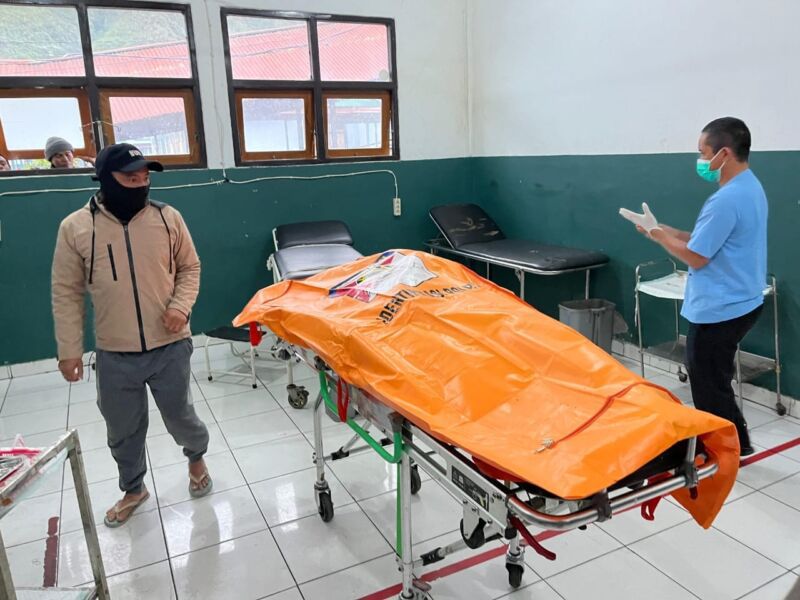 KKB Papua Bacok Warga Hingga Tewas, Jenazah Syafaruddin Berhasil Dievakuasi dari Dalam Jurang
