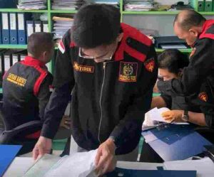 Kejaksaan Geledah Perusda Ketenagalistrikan Kaltim 4 Jam, Diduga Adanya Korupsi