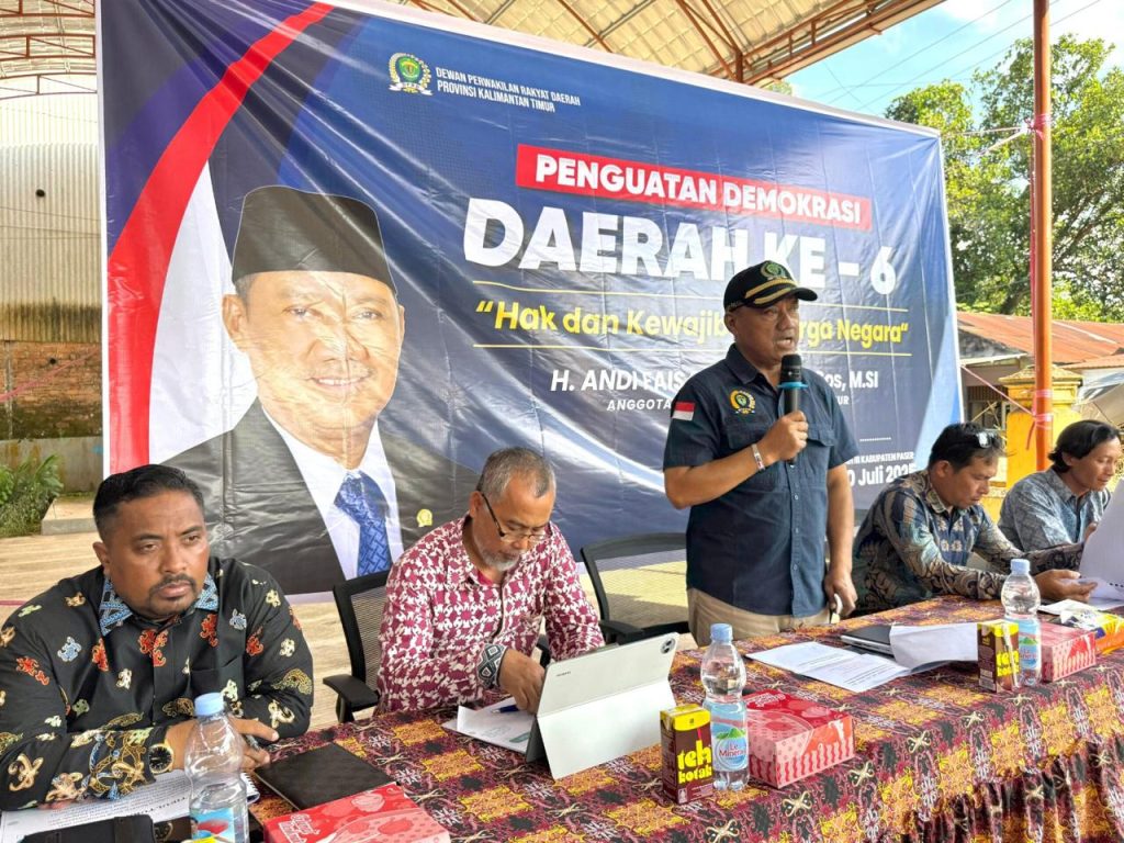 Edukasi Politik Damai di Desa Bekoso Paser, DPRD Kaltim Hadirkan Dialog Demokrasi