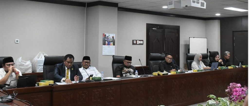 Bahas Substansi Ranperda Lingkungan, Pansus PPPLH DPRD-RDP Bersama DLH Kaltim dan Biro Hukum