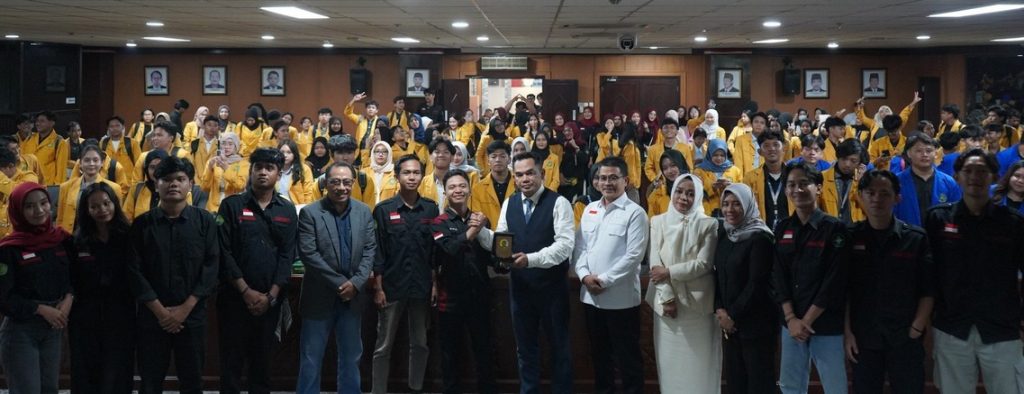 Gali Ilmu Tentang Legislatif, HIMIP Unmul-UWGM Belajar Langsung di Gedung DPRD Kaltim