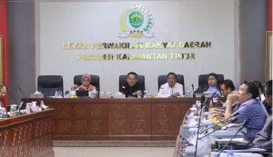 Raker Banggar DPRD Kaltim dan TAPD, Bahas KUA-PPAS 2026 dan Proyeksi Pendapatan Kaltim