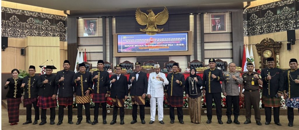 Legislator Kaltim Serukan Penguatan Budaya sebagai Poros Pembangunan, Firnadi Ikhsan dan Guntur Hadiri Rapur Peringatan HUT ke-243 Tenggarong