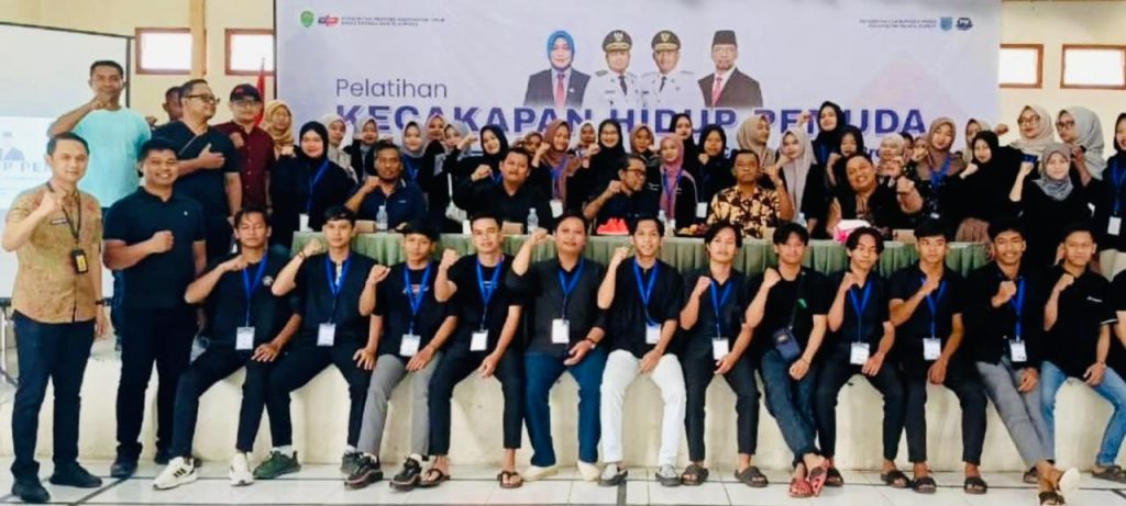 Dispora Motivasi 100 Pemuda Paser Promosikan Diri dan Wisata dengan Personal Branding