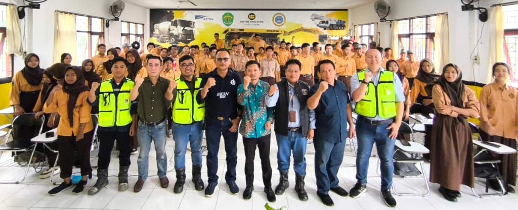 PAMA ABKL Tanamkan Budaya K3LH pada Ratusan Siswa SMK Bhakti Loa Janan, Sebagai Sekolah Binaan