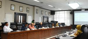 DPRD Kaltim Raker Bahas Tindak Lanjut Propemperda 2025 dan Propemperda 2026