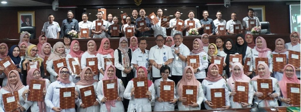 Sekretaris DPRD Kaltim Serahkan SK PPPK Kepada 117 Pegawai di Sekretariat Dewan