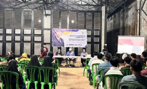 Arfan Kupas Keterkaitan Politik dengan Kesejahteraan Sosial Bersama Warga Bengalon