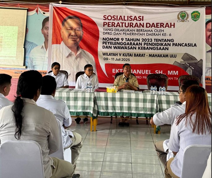 Ekti Imanuel Sambangi Warga Linggang Bigung, Sosperda Pendidikan Pancasila dan Wasbang