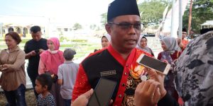 Disdikbud Kukar Pastikan Program Seragam Gratis SD dan SMP Tetap Berjalan di 2025