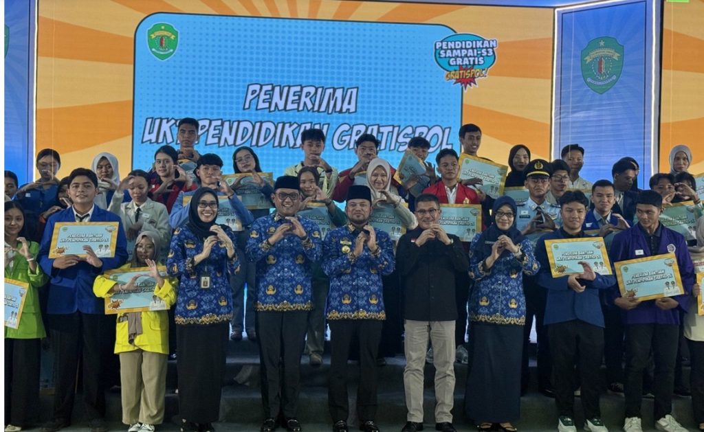 DPRD Kaltim Hadiri Peluncuran PETA POLPEN dan Penyerahan Bantuan Pendidikan Gratispol