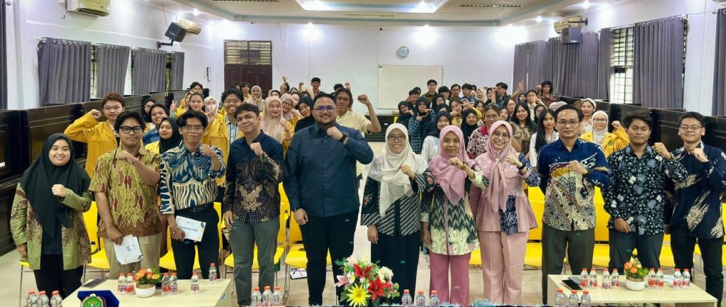 DPRD-FISIP Unmul Seminar Demokrasi Digital, Mahasiswa Diajak Jadi Generasi Kritis