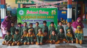 DP3A Kutim Susun Borang Akreditasi Sekolah Ramah Anak, Bersama Fasilitator Nasional