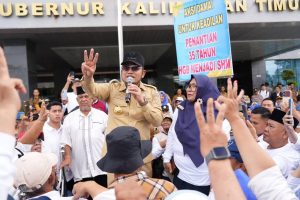Ratusan Warga Korpri Loa Bakung Geruduk Kantor Gubernur Kaltim, Harum Janji Beri Solusi Segera Selesai Lewat Koordinasi