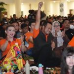 Harum Panen Doa Terbaik di Nobar Pertandingan Borneo FC